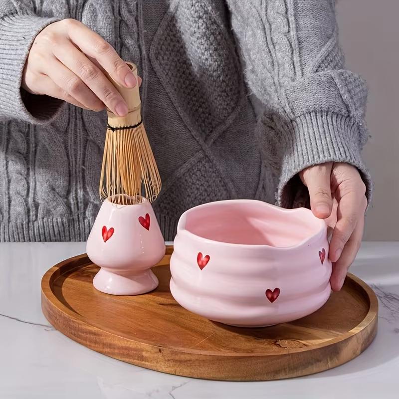 Matcha Whisk Set - 【2/4/5点セット かわいいハート柄デカール付き陶器抹茶セット - 抹茶碗、泡立て器、ホルダー、竹製茶さじ、茶こし、日本の茶道キット】