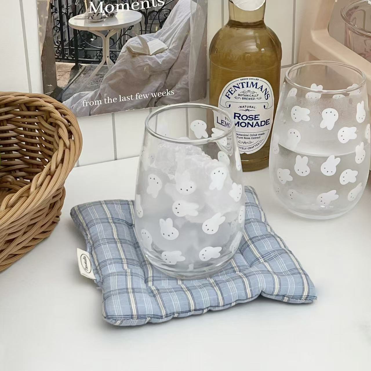 かわいいミッフィーのウサギ柄プリントガラスタンブラー、大容量 - Coffee And Tea Glass のレビューと価格