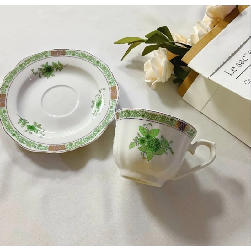 ヴィンテージグリーンフローラル磁器ティーカップ＆ソーサーセッ - Coffee Tea Green のレビューと価格