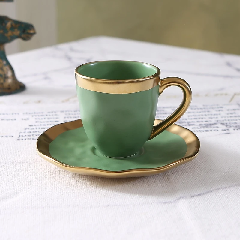 イタリアンカラー釉薬セラミック製小型コーヒーカップ＆プレート - Coffee Tea Games のレビューと価格
